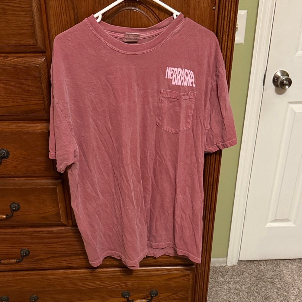 Comfort Colors Nebraska Graphic Men's Tee - Dusty Rose